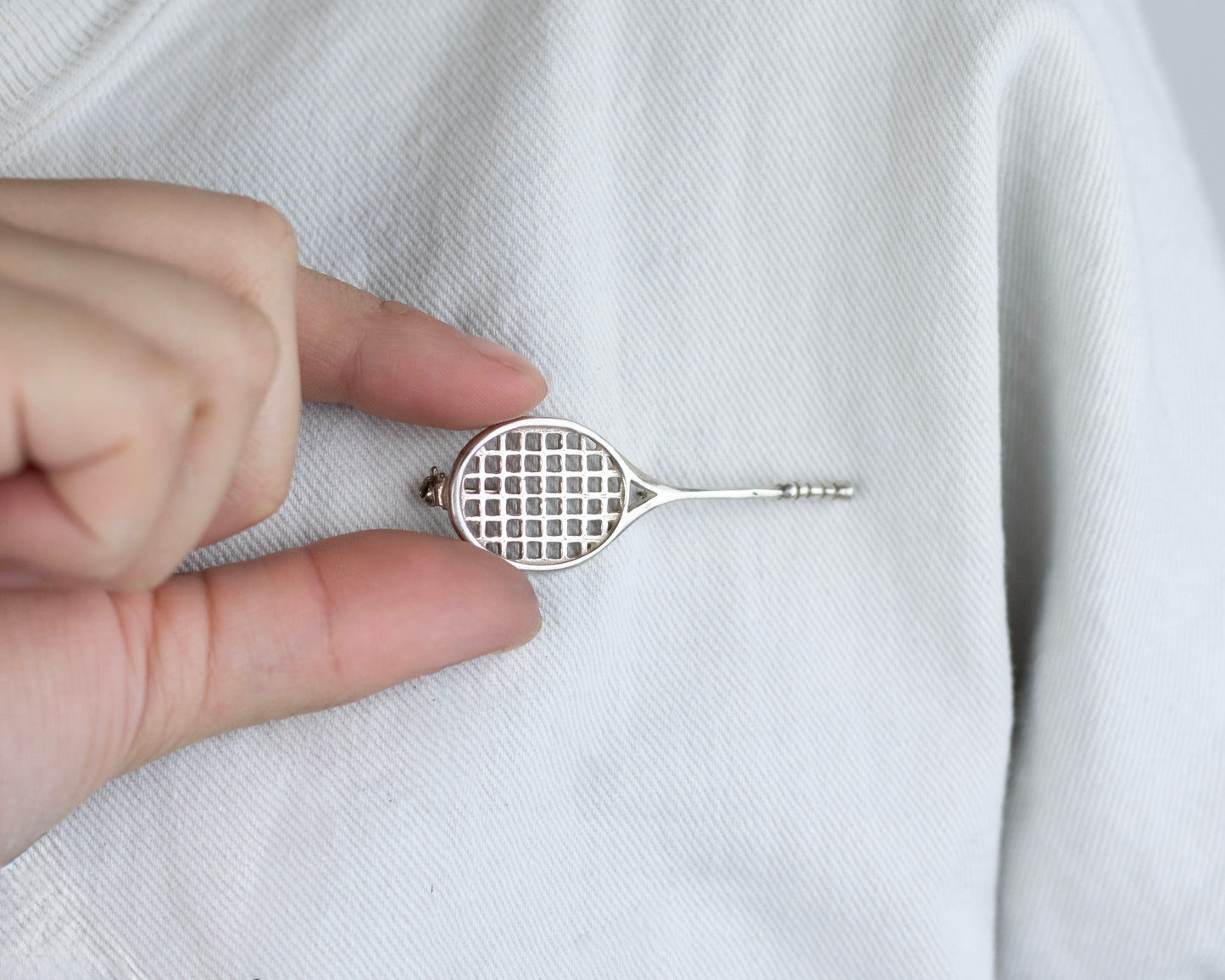 VINTAGE STERLING SILVER TENNIS RACKET PIN