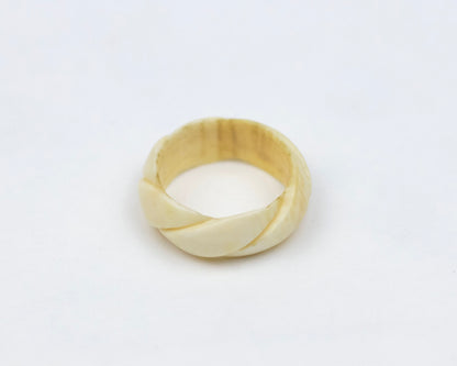 VINTAGE CARVED BONE RING