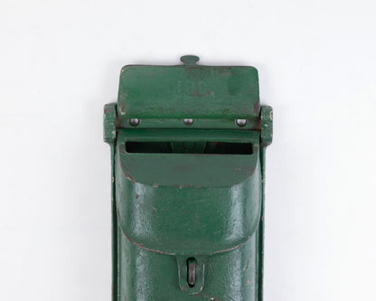 VINTAGE 1920S-30S GRISWOLD CAST IRON MAILBOX