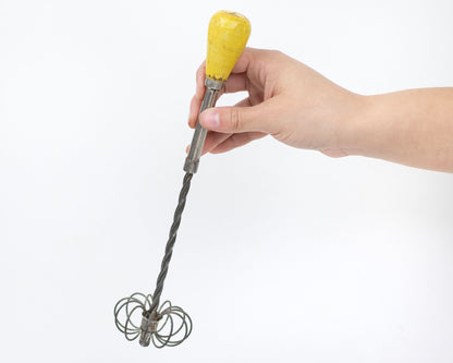 VINTAGE SPRING-ACTION WIRE WHISK