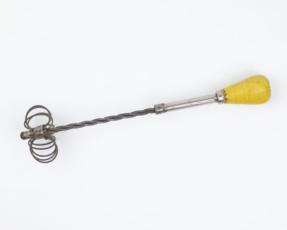 VINTAGE SPRING-ACTION WIRE WHISK