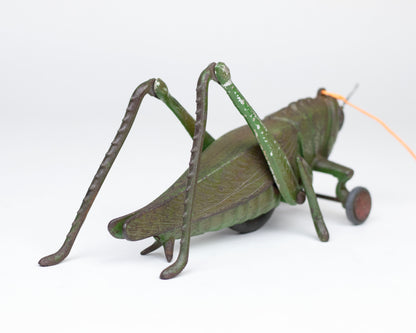 LARGE VINTAGE 1930S HUBLEY CAST IRON GRASSHOPPER ACTION PULL TOY