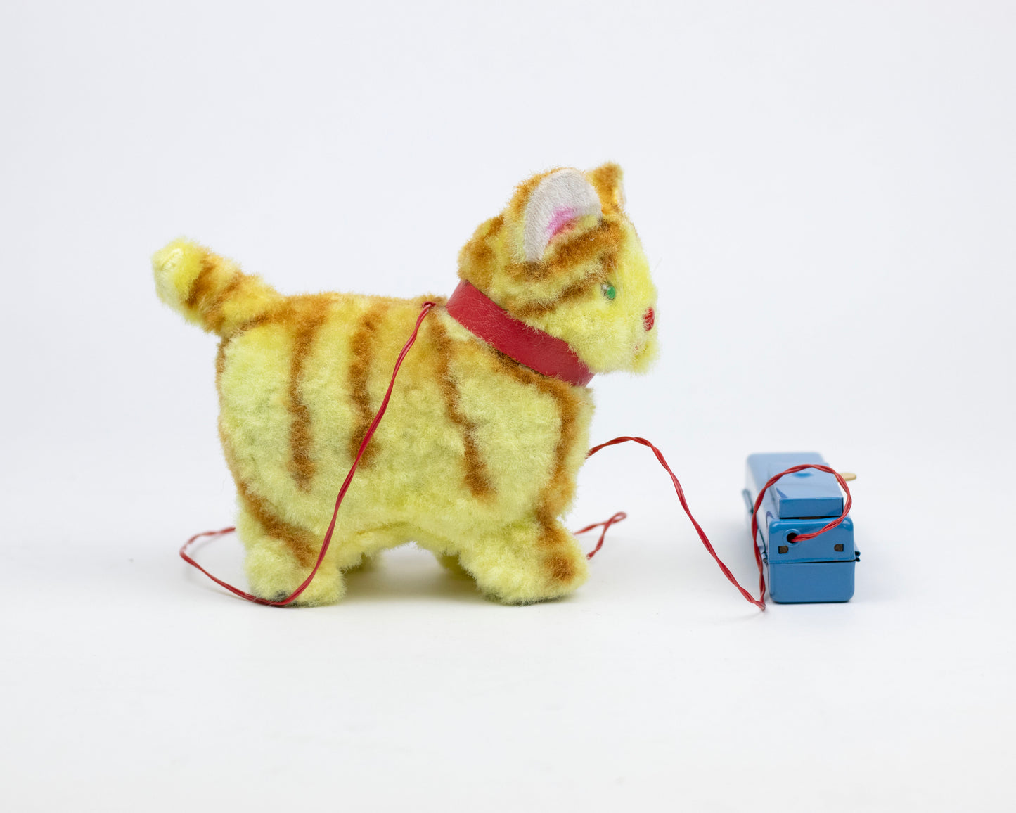 VINTAGE 1950S MEW-MEW WALKING CAT TOY WITH BOX