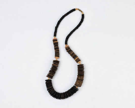 VINTAGE 1970S WOODEN DISC NECKLACE