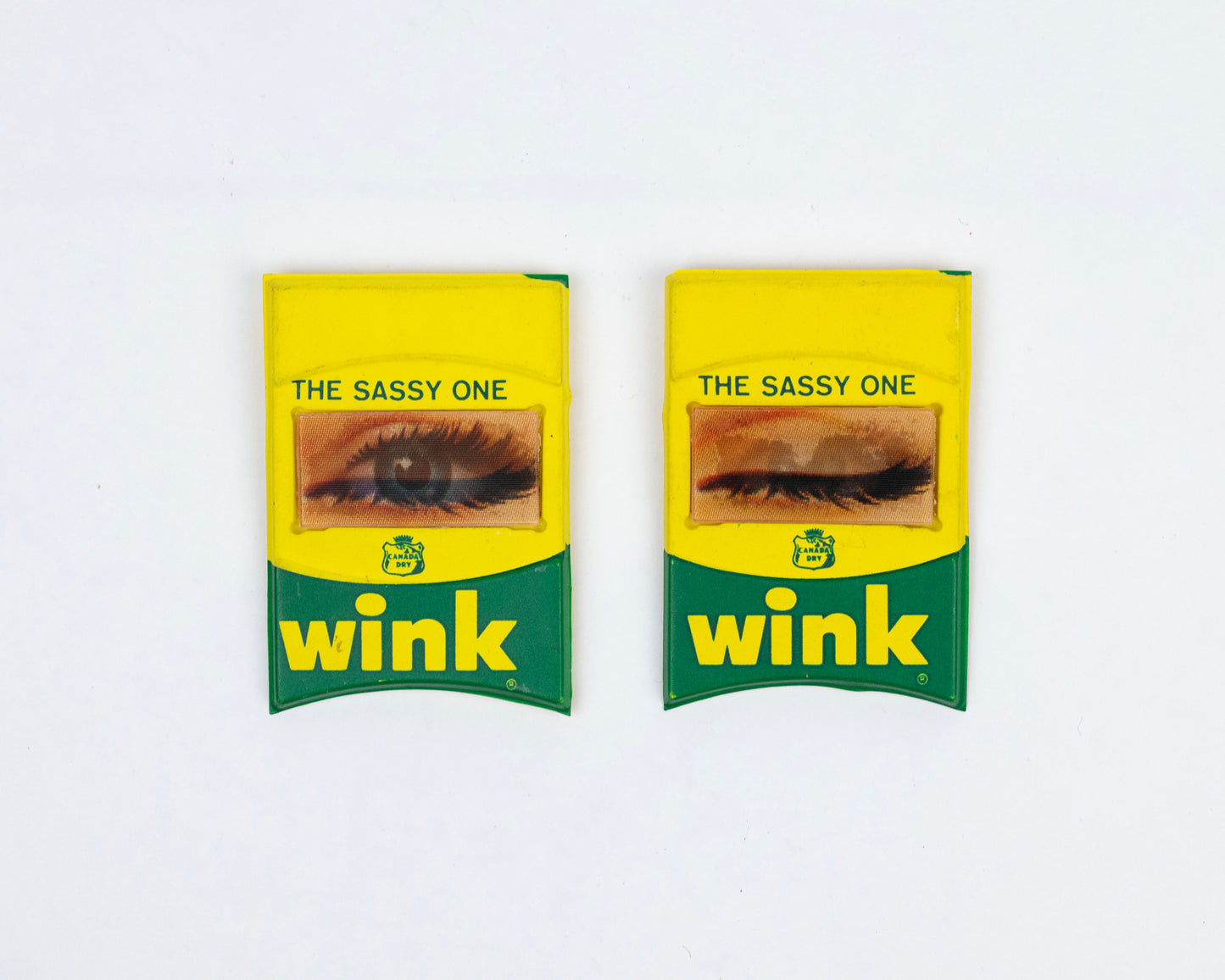 VINTAGE 1960S PIN-BACK WINK SODA ADVERTISING BUTTONS