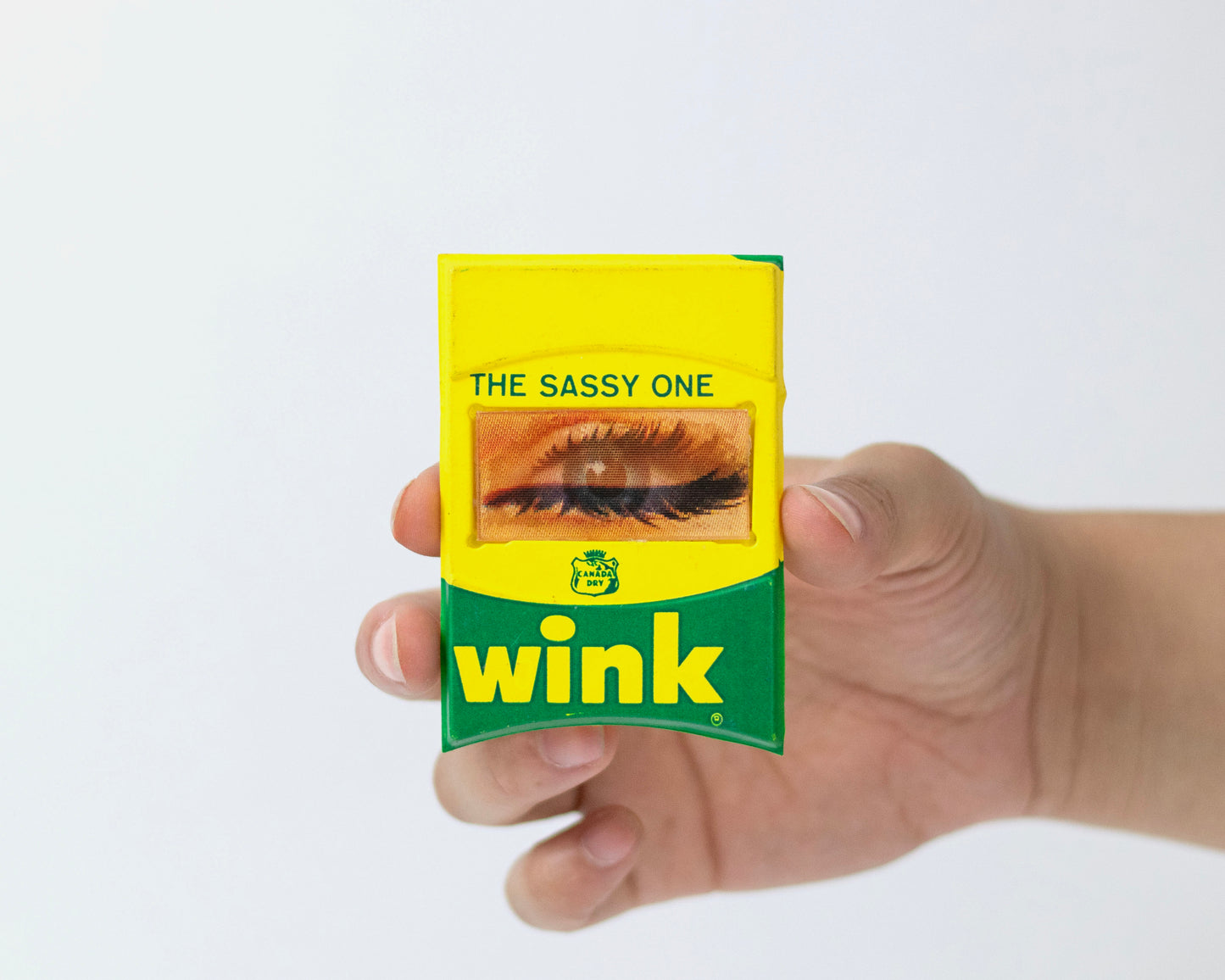VINTAGE 1960S PIN-BACK WINK SODA ADVERTISING BUTTONS