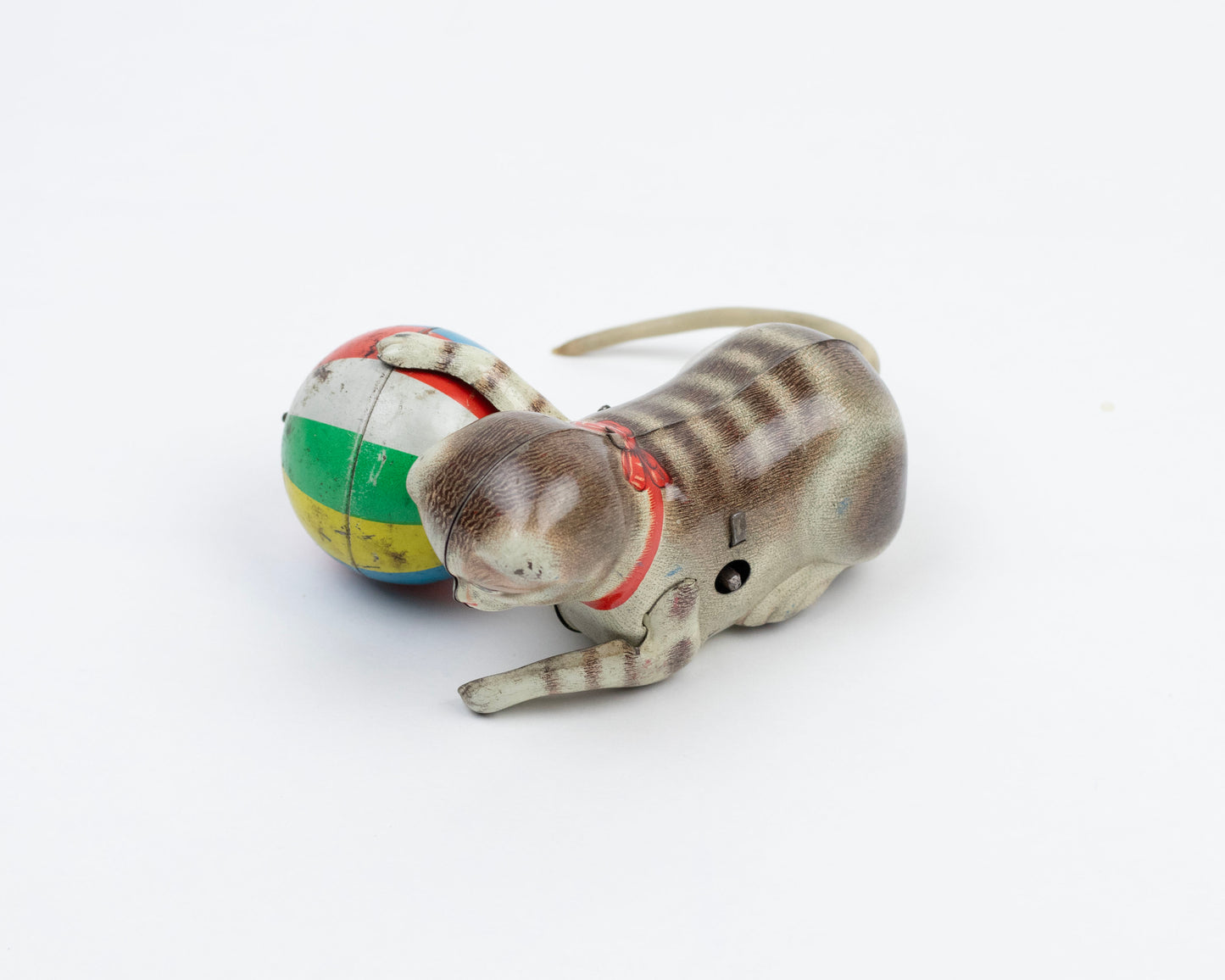 VINTAGE MID-CENTURY CAT WITH BALL TIN WIND-UP TOY - NO KEY