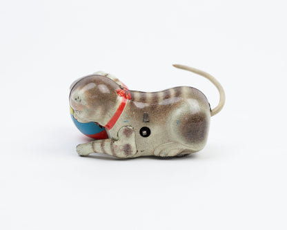 VINTAGE MID-CENTURY CAT WITH BALL TIN WIND-UP TOY - NO KEY