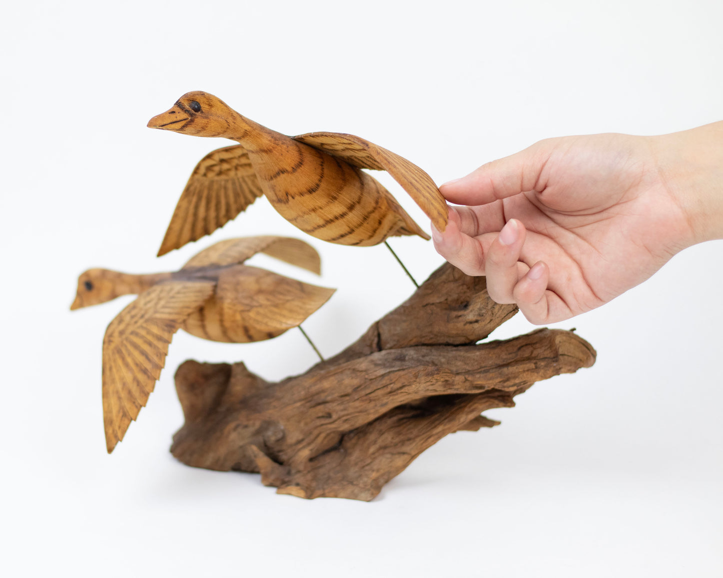 VINTAGE 1985 HAND-CARVED WOODEN "CANADA GEESE" SCULPTURE